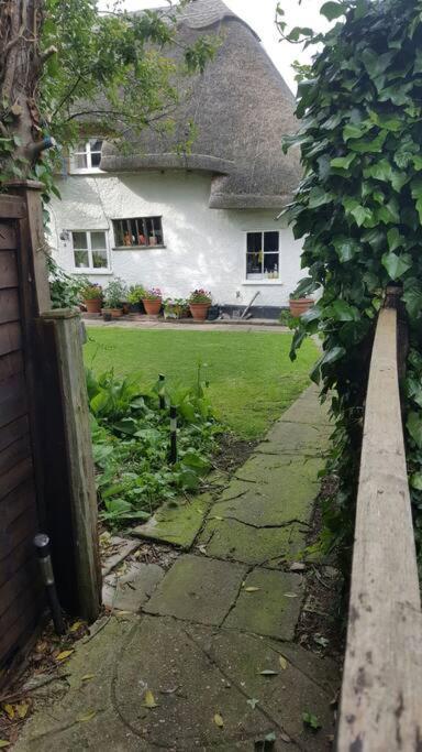 Entire Thatched Cottage Melbourn Buitenkant foto